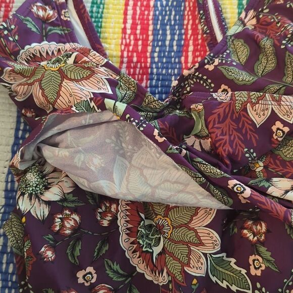Ann Cole women's maroon floral print swimsuit size 6 boho - Picture 6 of 8